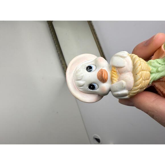 Adorable Vintage Easter Girl Duck Figurine with Hat, Porcelain, Spring Duck - Picture 2 of 10